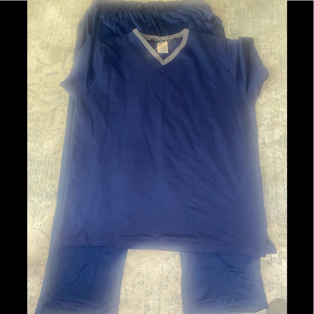 Tahari Men’s Lounge wear